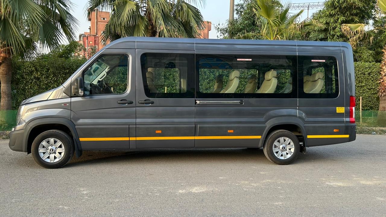 Mini Bus Rental Service in Haridwar